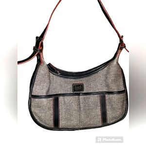 TOMMY HILFIGER SPORT BAGUETTE NWOT